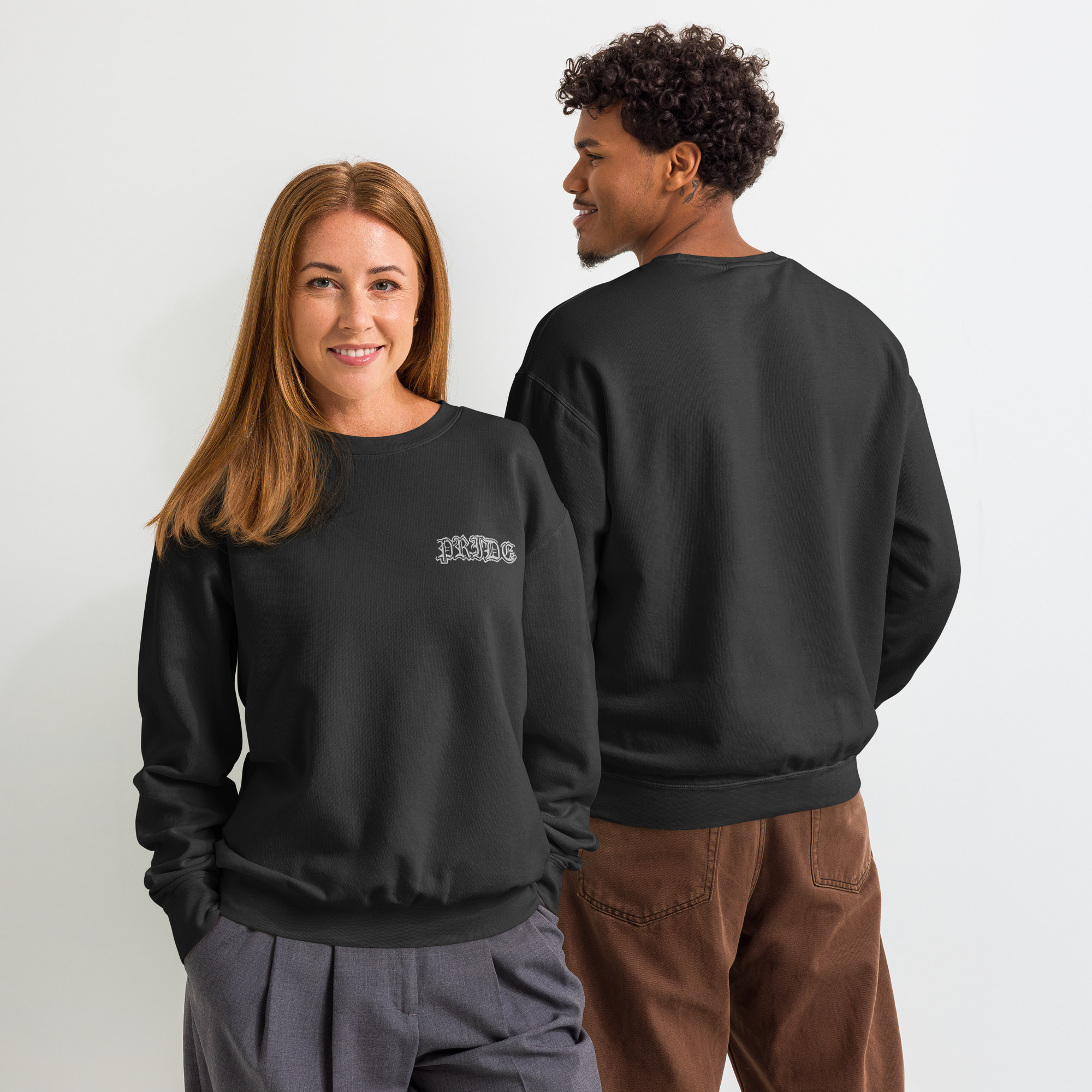 Unisex garment-dyed fleece crewneck sweatshirt - Image 2