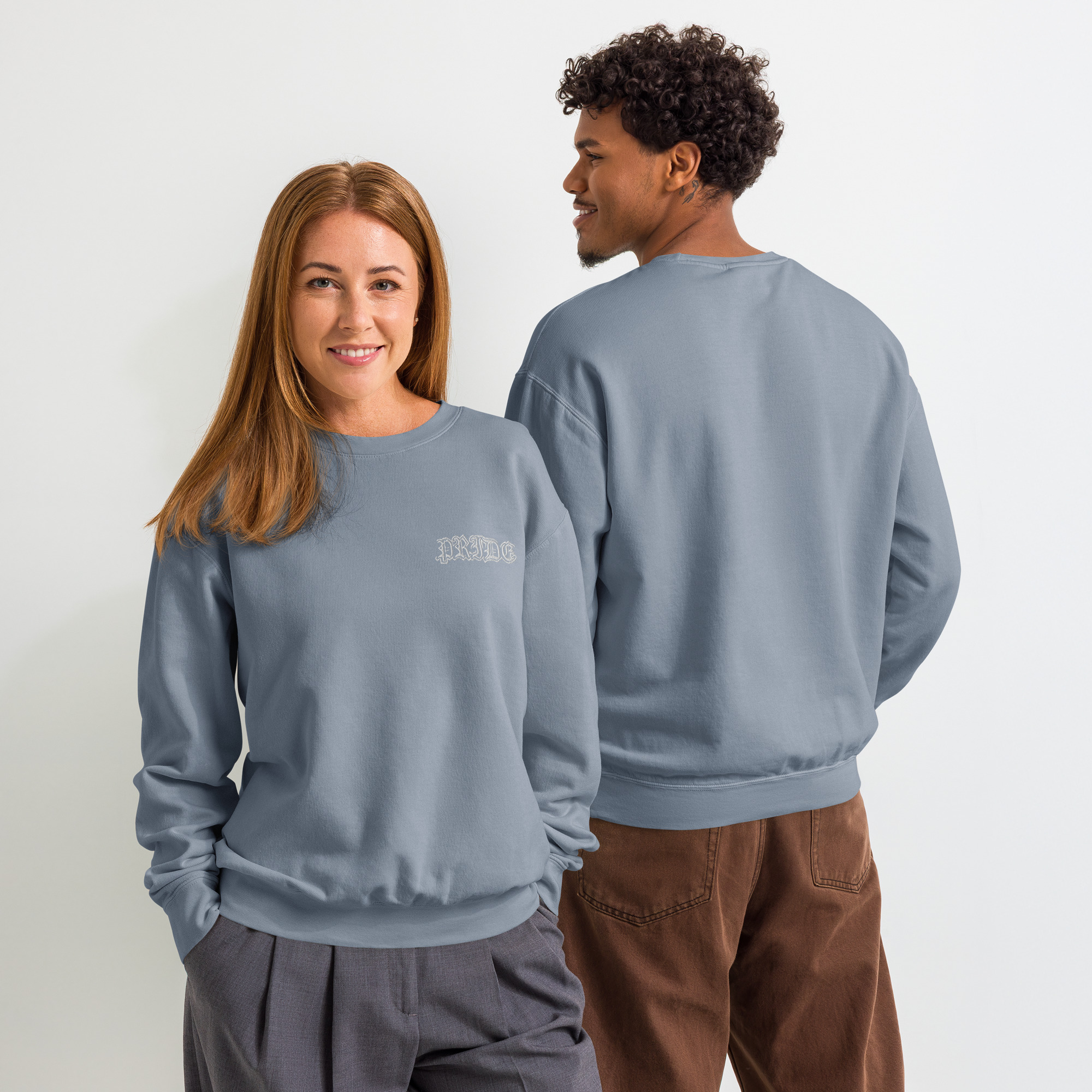 Unisex garment-dyed fleece crewneck sweatshirt - Image 6